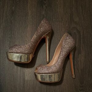 Petit Cadeau Danielle Gold Glitter Women's Peep Toe Pumps with Platform